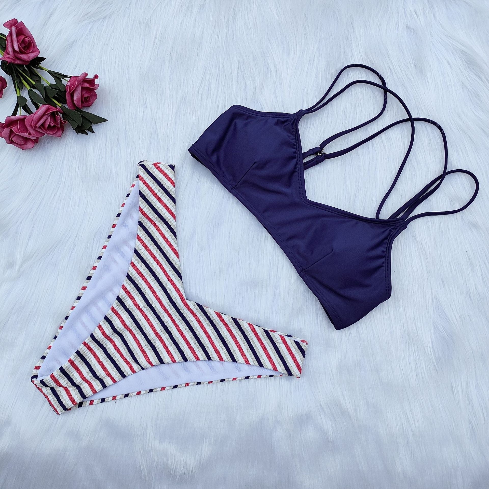 Bikini triangle pour femmes avec bretelles multiples R&B