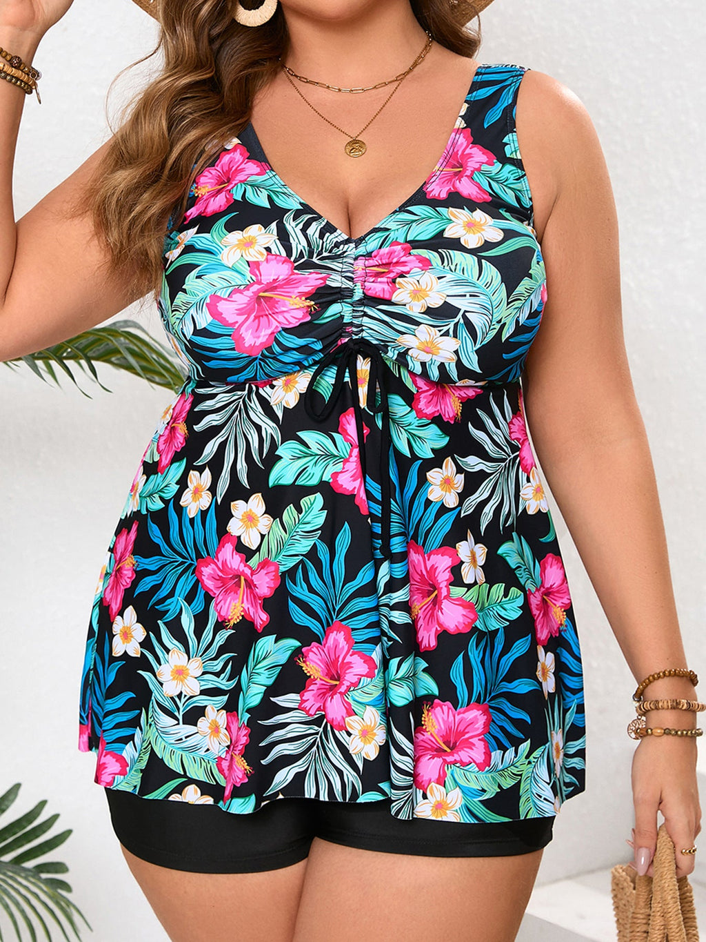 Tankini pour femmes avec découpe à la mode et fronces flatteuses Echo Archiv