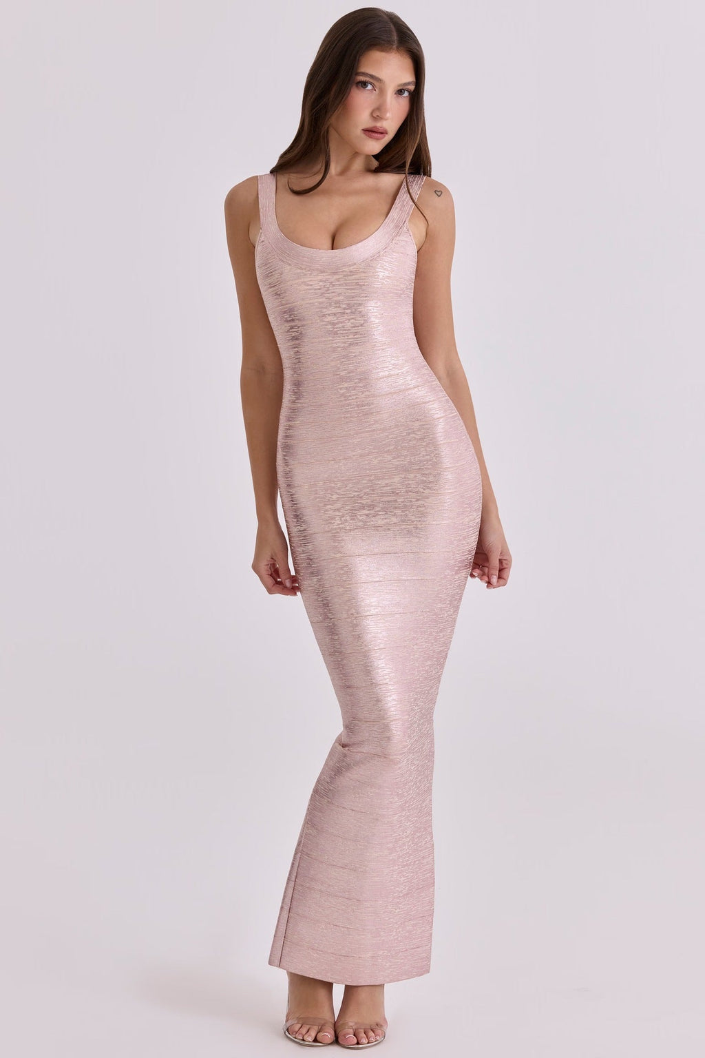 Robe maxi ajustée pour femmes en tissu scintillant avec décolleté plongeant Heidi-Mode