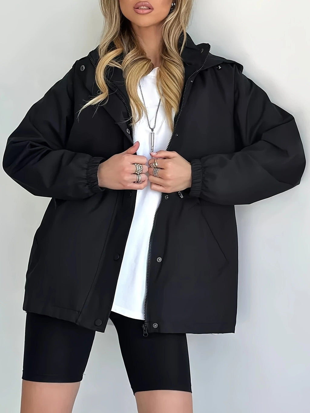 Veste d'extérieur légère et fonctionnelle pour femmes