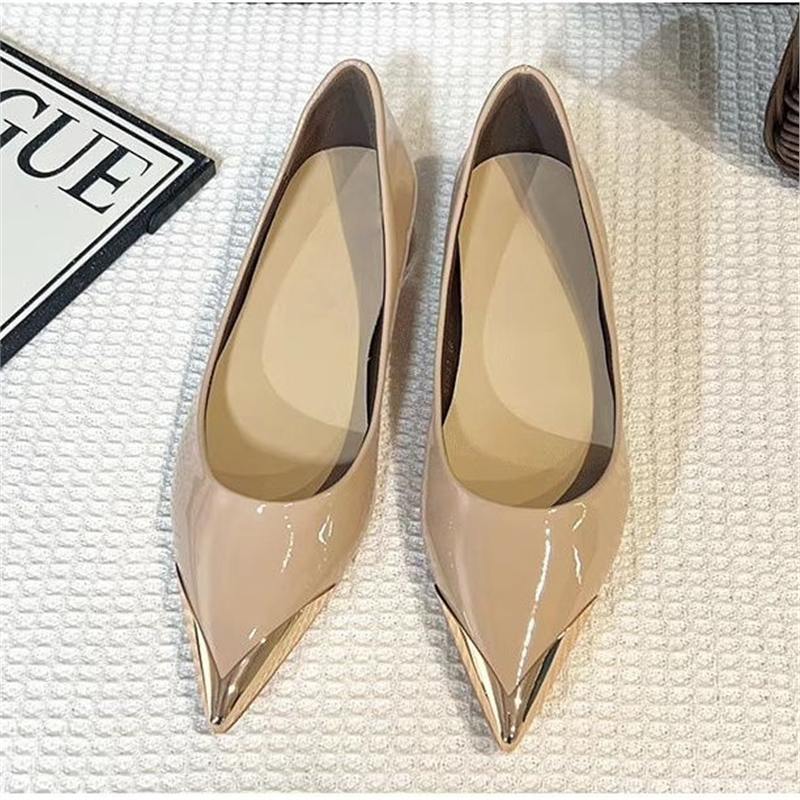 Ballerines élégantes à talons pointus pour femmes avec accent métallique brillant R&B
