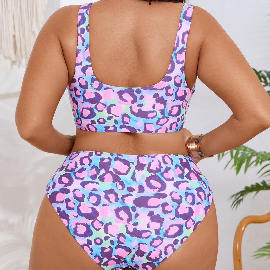 Ensemble de bikini pour femmes à taille haute avec des détails raffinés sur la poitrine R&B