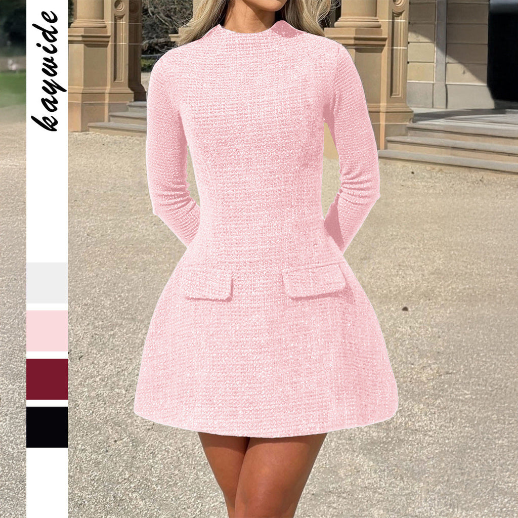 Robe mini en bouclé cintrée pour femmes avec col montant, manches longues, jupe évasée et poches à rabat décoratives Echo Archiv
