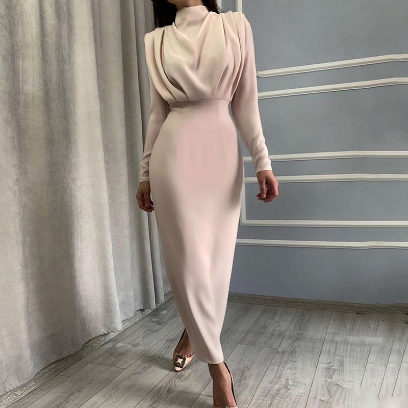 Robe midi élégante pour femmes avec devant drapé en cascade, silhouette crayon cintrée et manches longues Echo Archiv