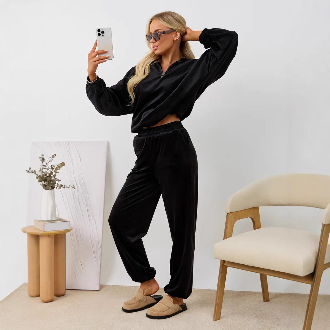 Ensemble de lounge en velours deux pièces pour femmes avec capuche et pantalon à taille élastique