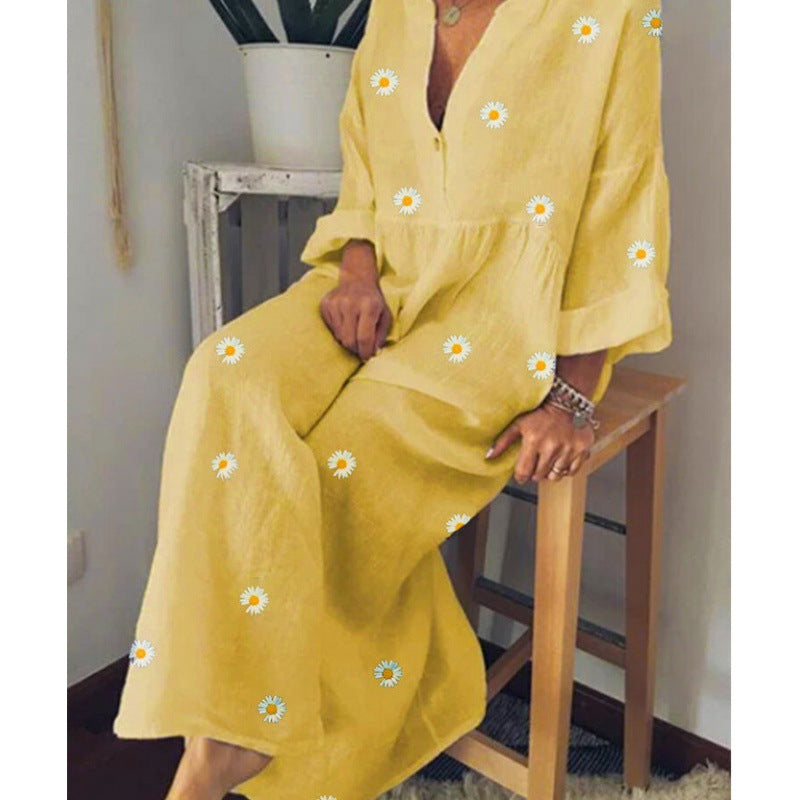 Robe maxi en look lin pour femmes avec décolleté en V profond, taille empire décontractée et imprimé marguerites Echo Archive