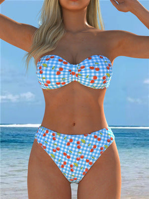 Bikini bandeau pour femmes avec un motif à carreaux ludique et un imprimé fruité R&B