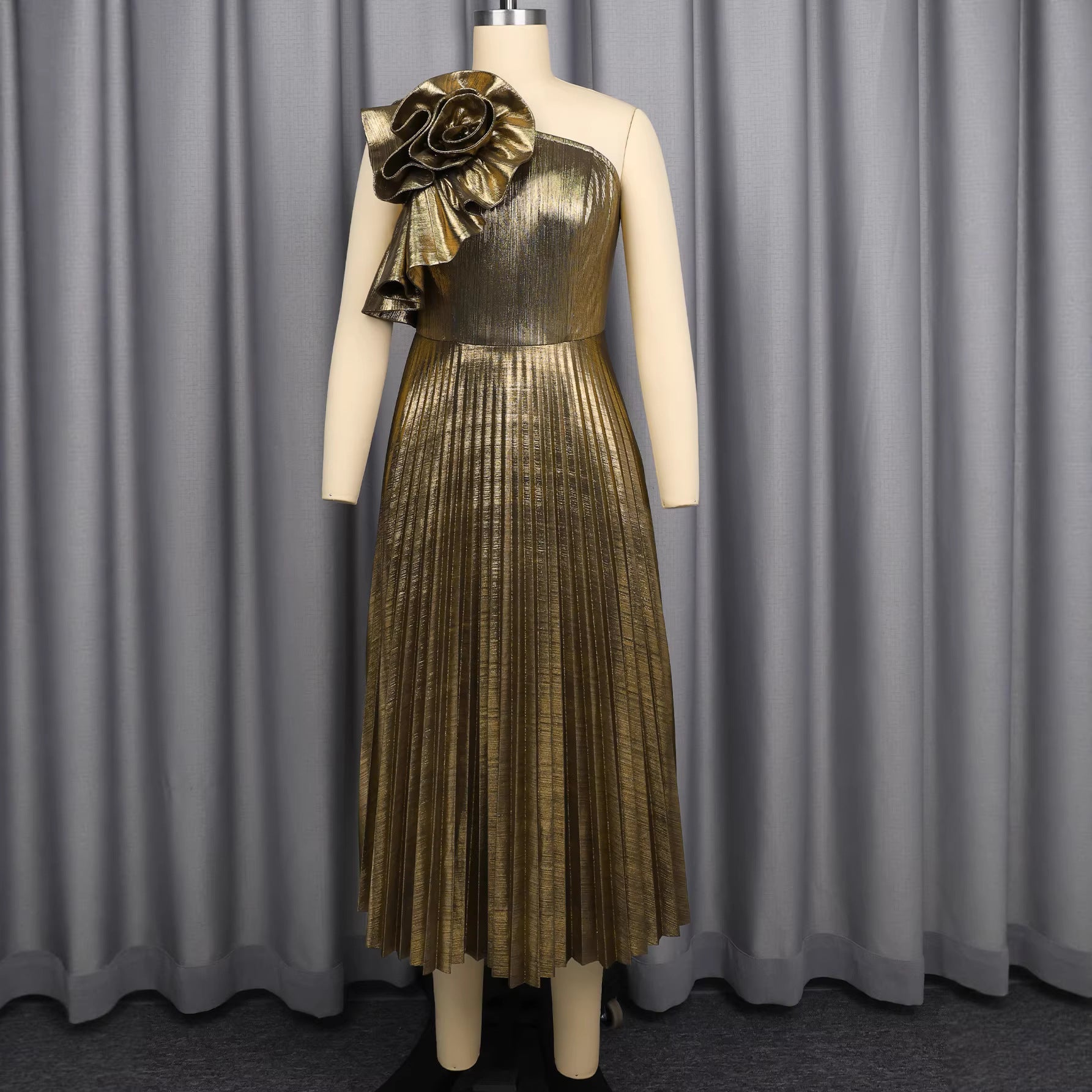 Robe de soirée glamour pour femmes avec design asymétrique et détail de volants décoratifs R&B