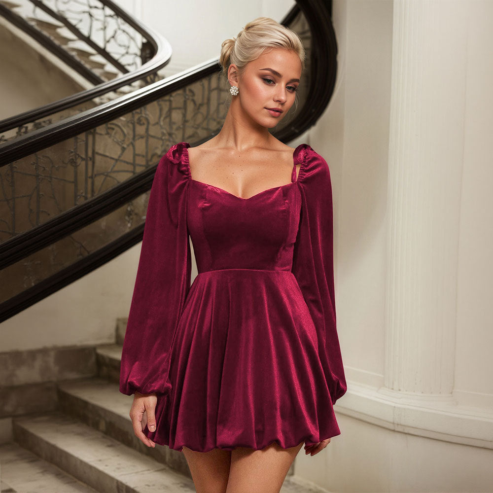 Robe mini en velours pour femmes avec décolleté en cœur, manches ballon longues et jupe évasée Echo Archiv