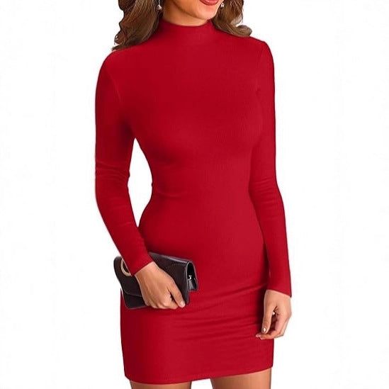 Robe mini ajustée à col roulé en jersey stretch pour femmes