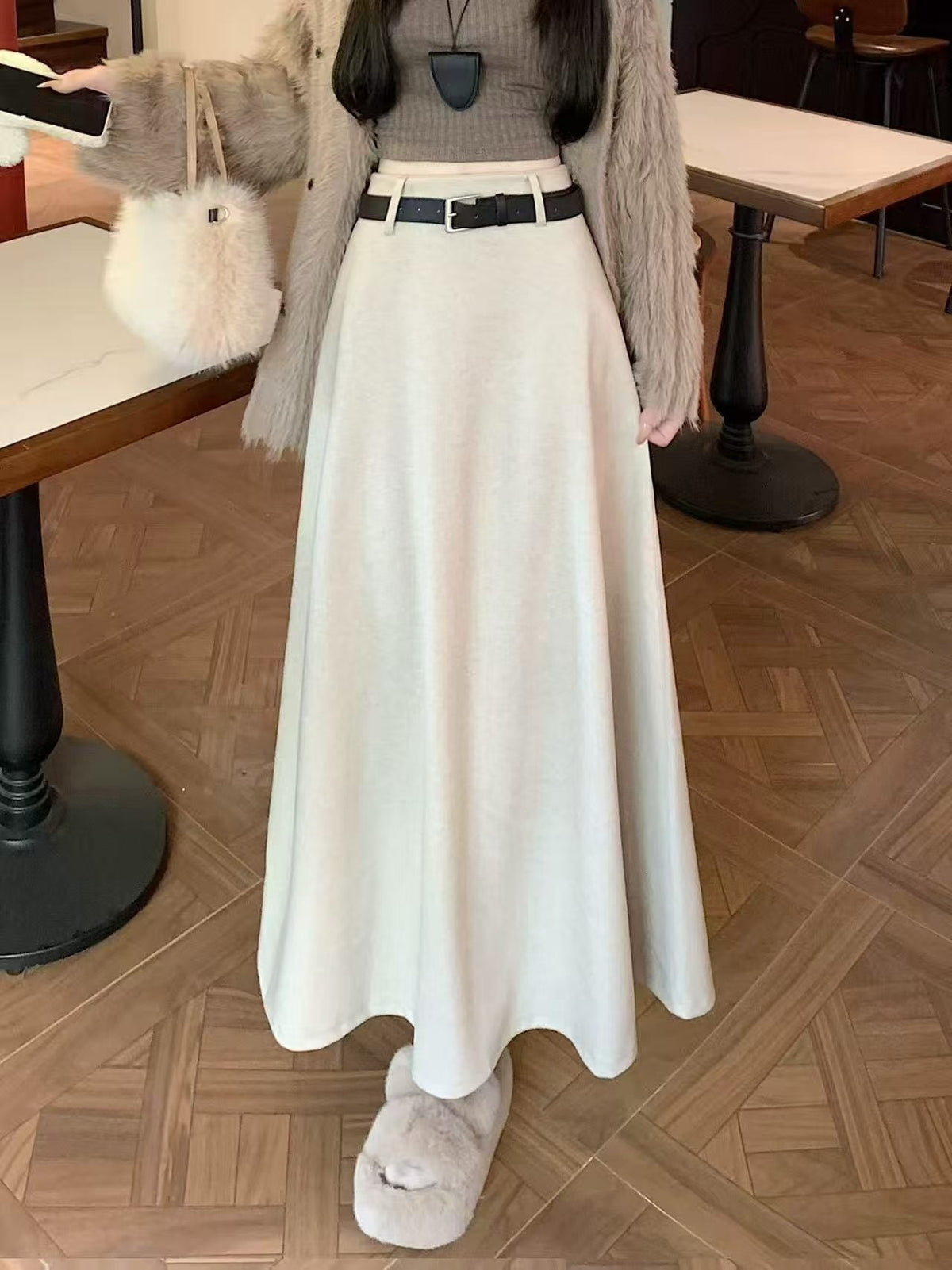 Jupe Maxi Longue Femme avec Coupe Flottante et Ceinture Echo Archiv