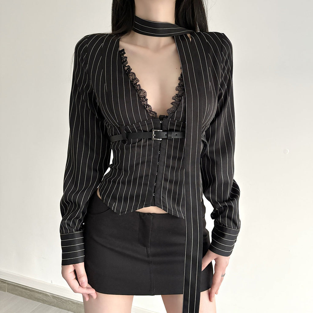 Chemisier ajusté à manches longues pour femmes avec décolleté en V twisté, col chemise et effet à rayures Echo Archiv