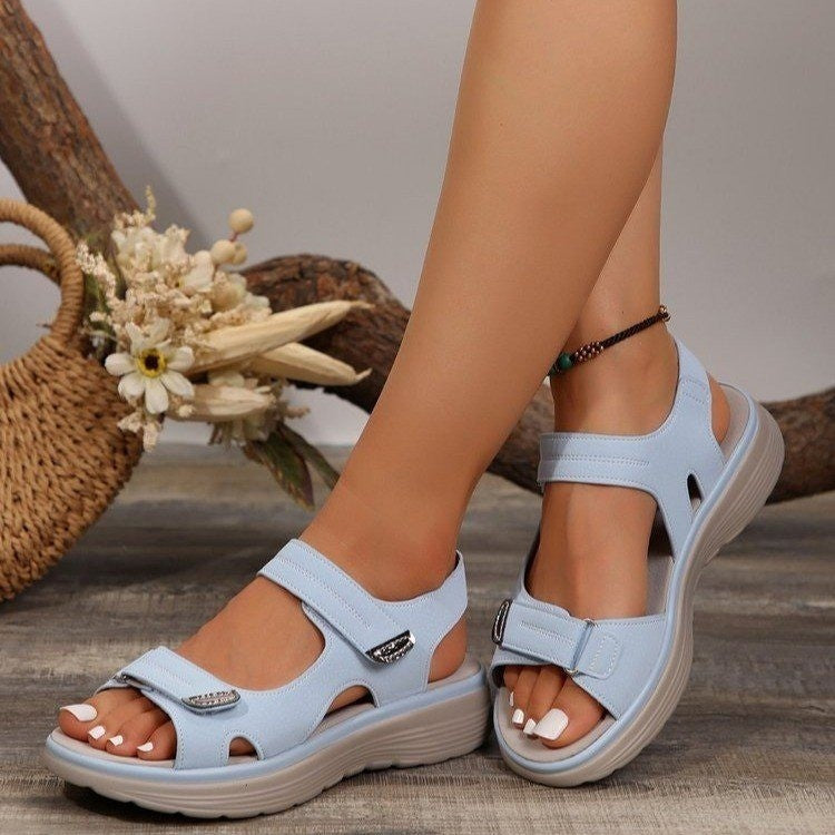 Sandales confortables pour femmes avec design de sangle ajustable et semelle antidérapante R&B
