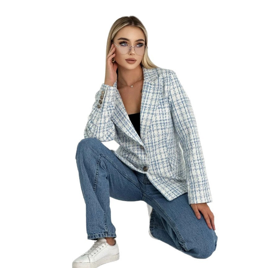 Veste blazer pour femmes avec coupe cintrée et boutons élégants