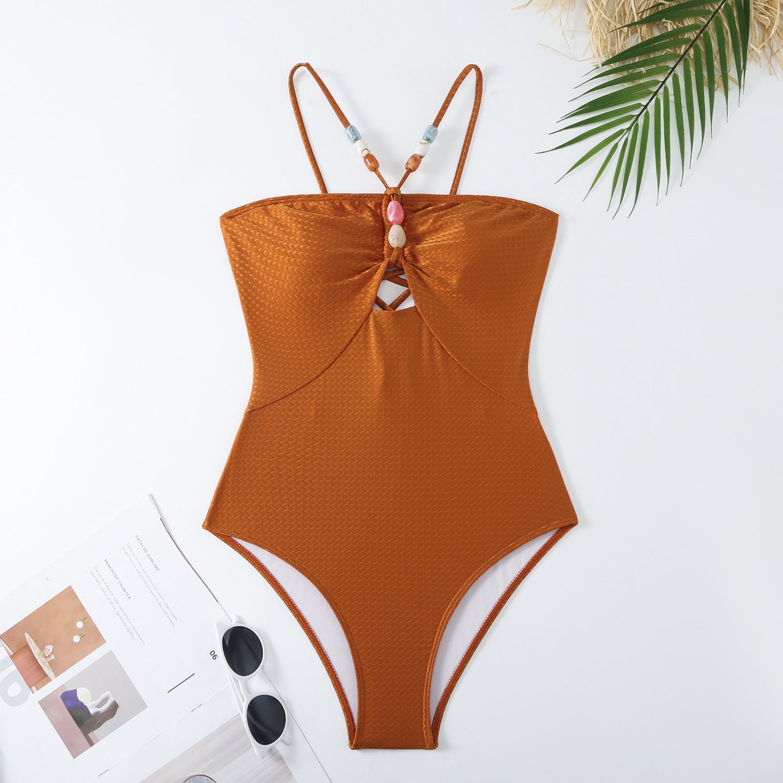 Maillot de bain femme sécurisé avec coupe ludique et jupe portefeuille assortie Drune