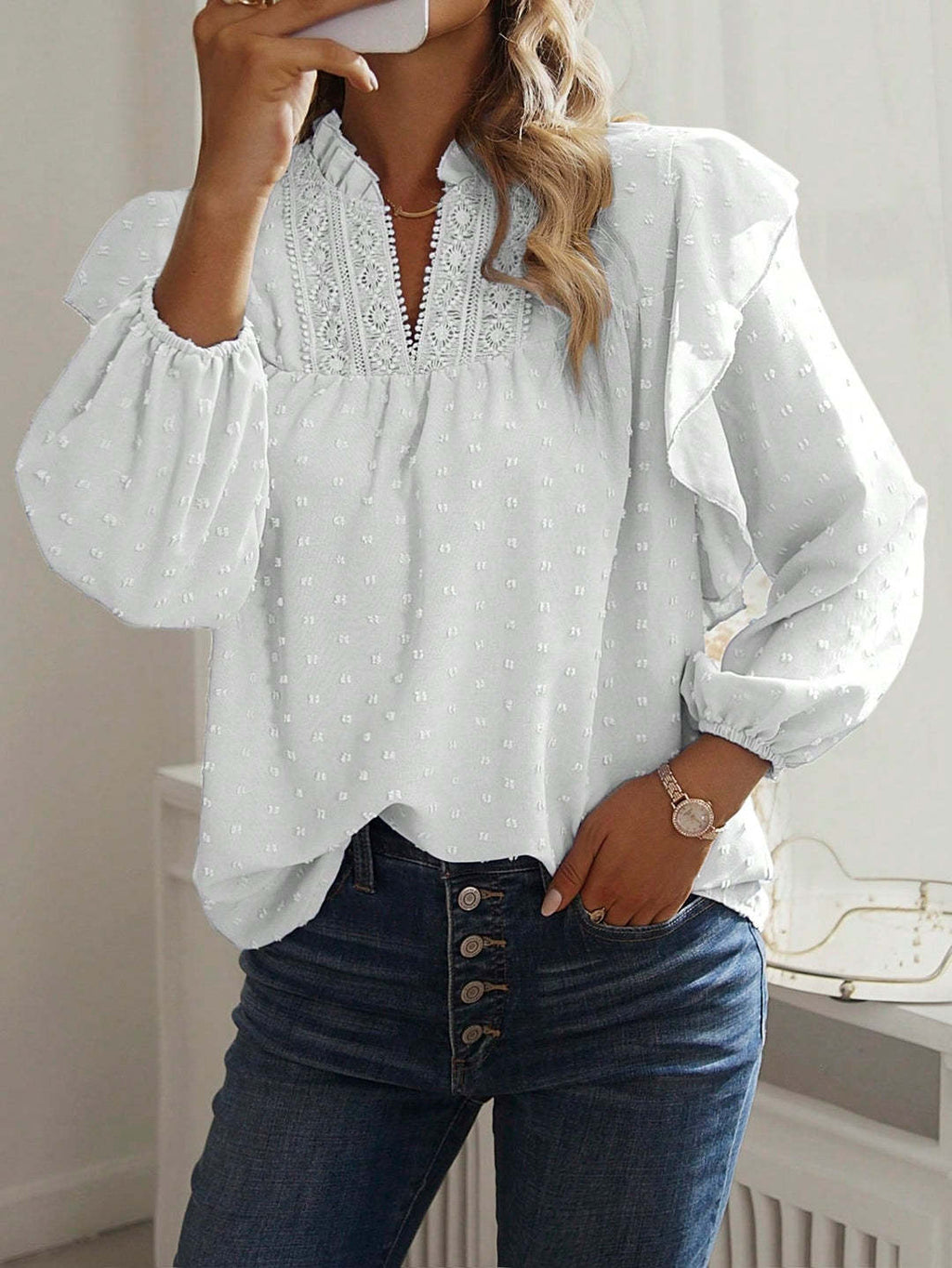 Blouse en viscose pour femmes avec broderie en dentelle et manches volantées