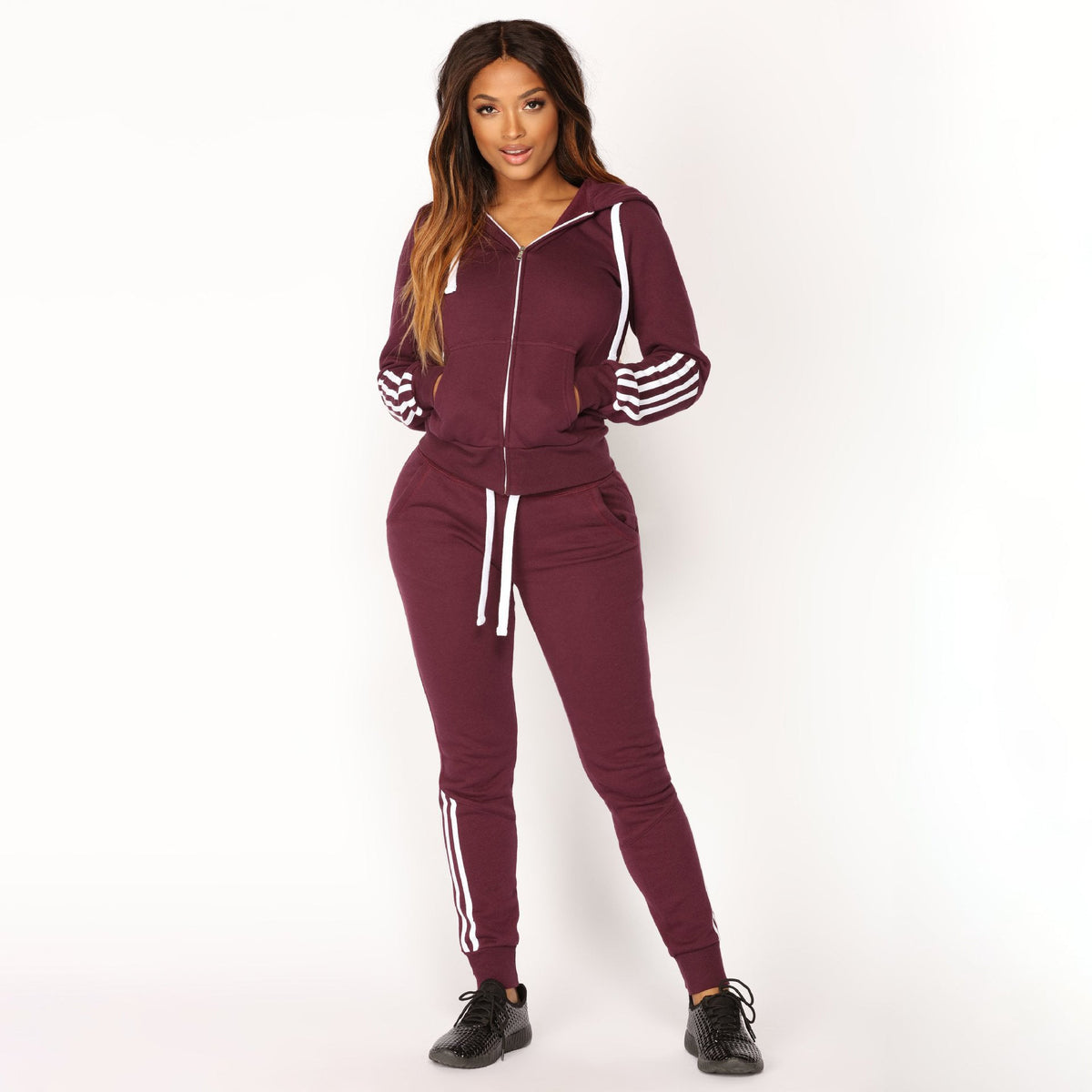 Ensemble de sweat à capuche zippé et de joggers slim pour femmes en French Terry avec des bandes contrastantes Echo Archiv