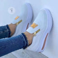 Baskets Slip-On Femme avec fermeture éclair dorée et logo tendance Heidi-Mode