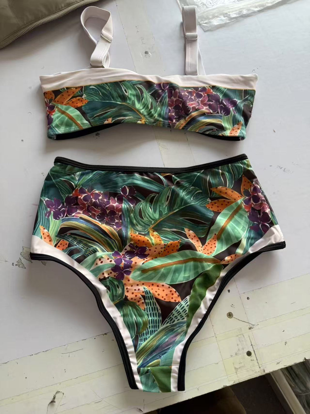 Ensemble de bikini taille haute pour femmes avec motif floral et bretelles réglables Echo Archiv