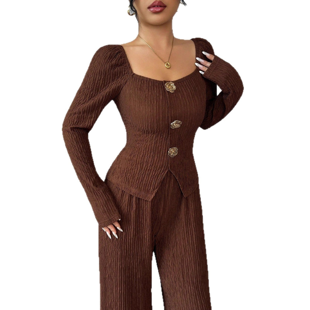Ensemble de blouse et pantalon cintré en crinkle-plié avec manches bouffantes et boutons décoratifs R&B