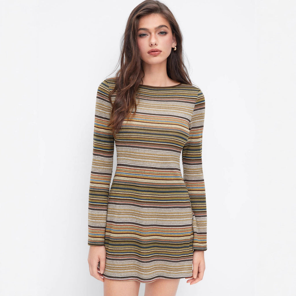 Robe mini en maille fine rayée pour femmes avec silhouette cintrée et manches longues
