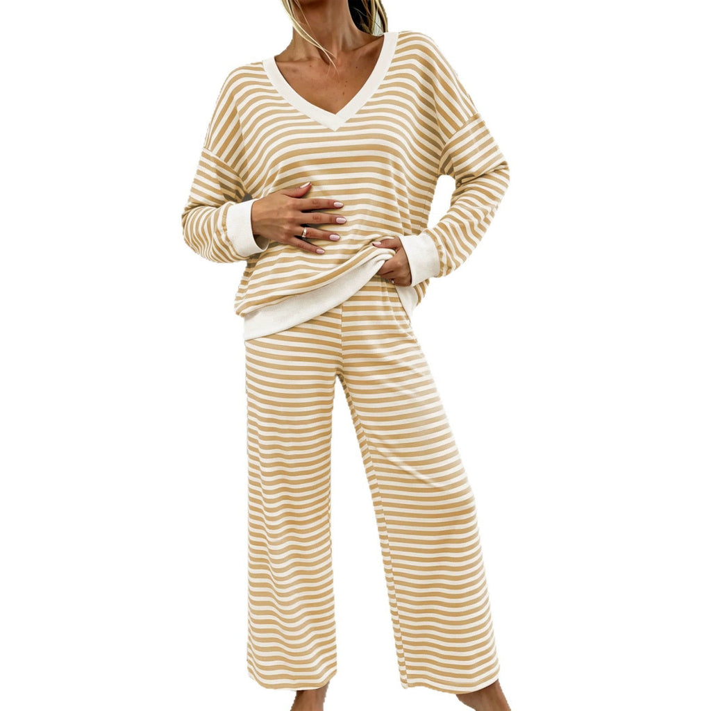 Ensemble de Lounge Rayé pour Femmes avec Décolleté en V, Pull Oversize et Pantalon Palazzo Echoarchiv