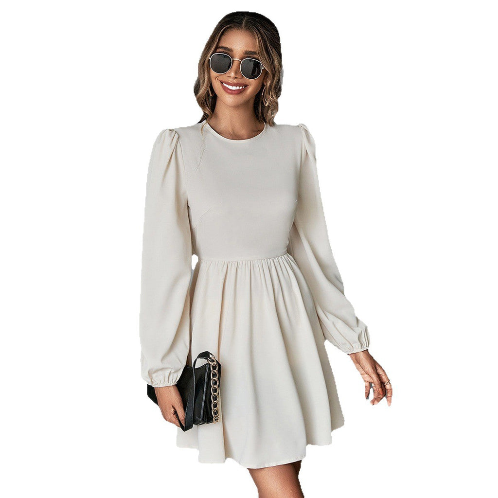 Robe de cocktail chic pour femmes avec taille froncée, manches ballon longues et décolleté rond Echo Archiv