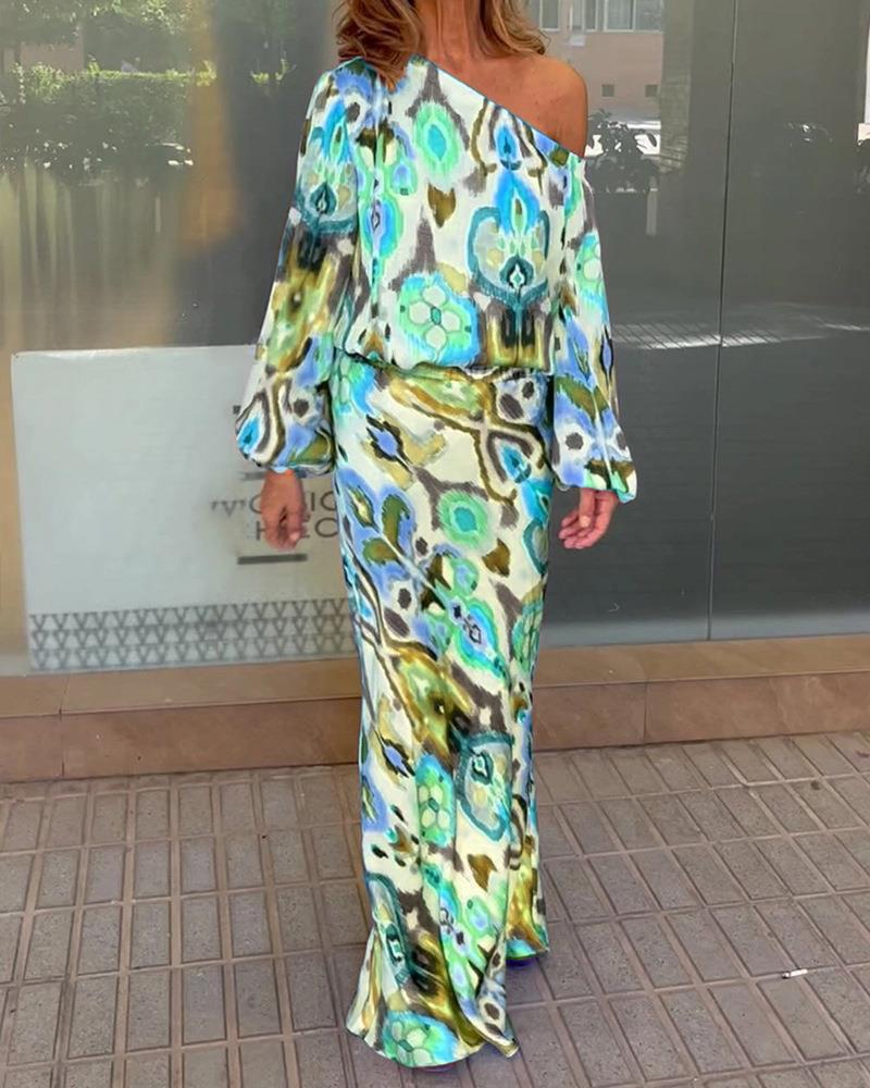 Robe maxi femme à épaule asymétrique, en satin fluide et manches cloche