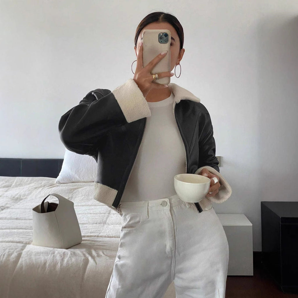 Veste en cuir à la mode pour femmes