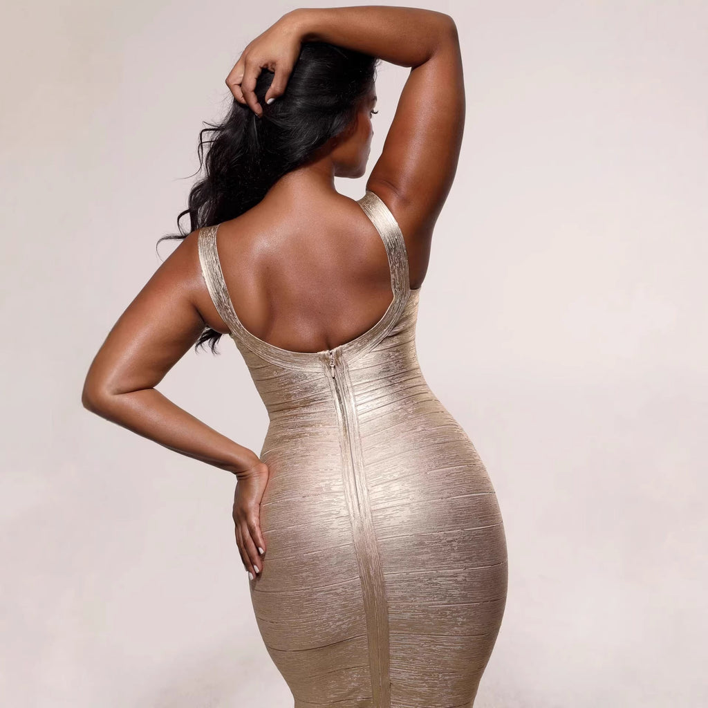 Robe maxi ajustée pour femmes en tissu scintillant avec décolleté plongeant Heidi-Mode