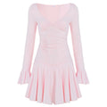 Robe patineuse ajustée à décolleté en V avec taille froncée et manches volantées Echo Archiv