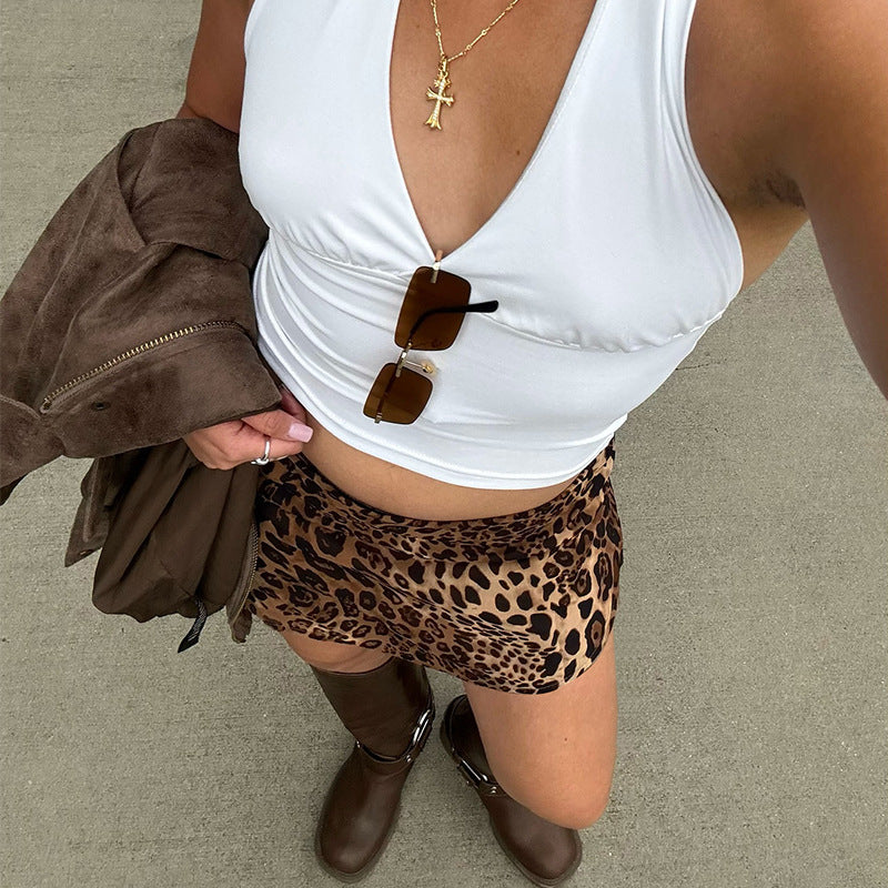 Jupe mini flatteuse pour femmes avec un motif léopard tendance Heidi-Mode