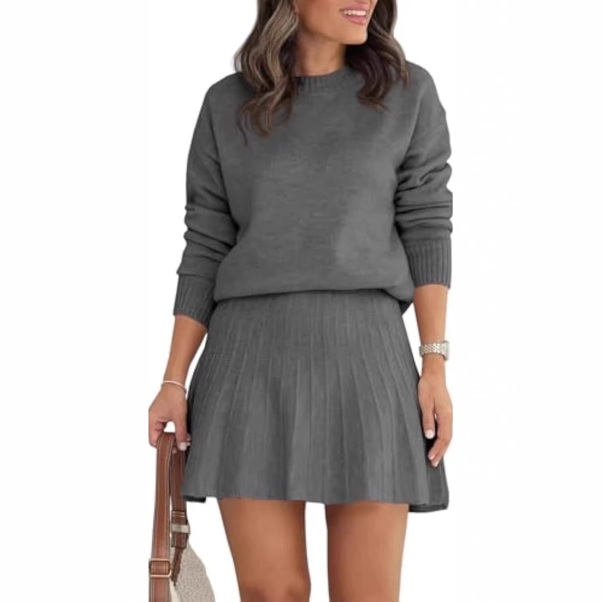 Ensemble en tricot pour femmes avec pull à col rond et mini-jupe plissée