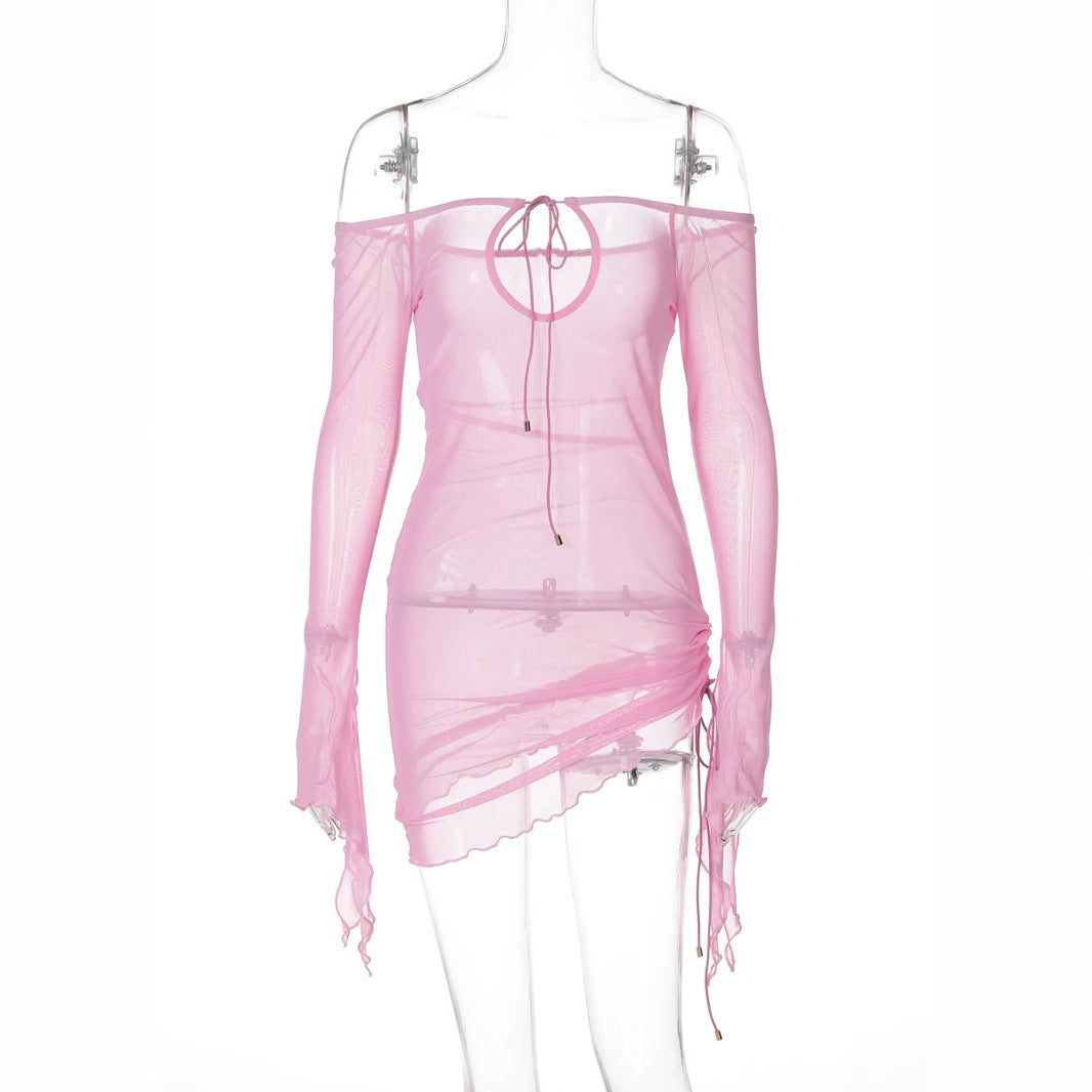 Maillot de bain pour femmes avec coupe innovante et détails de volants raffinés R&B