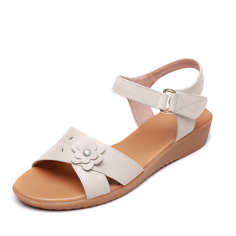 Sandales confortables pour femmes avec accents floraux décoratifs Heidi-Mode