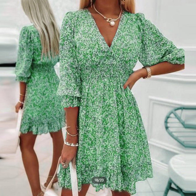 Robe Mini en Chiffon Floral pour Femme avec Décolleté en V et Effet Ceinture Echoarchiv
