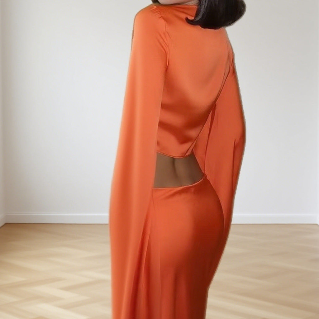 Ensemble femme composé d'un haut court avec de longues manches amples et d'une jupe midi assortie R&B