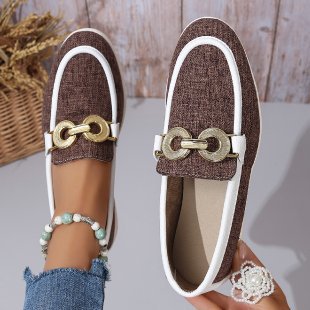 Mocassins pour femmes avec accents métalliques tendance et semelle confortable R&B