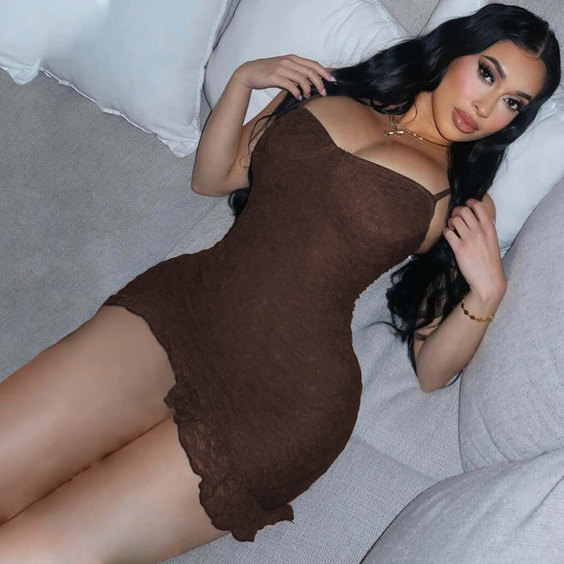 Robe en dentelle ajustée pour femmes avec décolleté bustier séduisant et ourlet décoratif - Mode Heidi