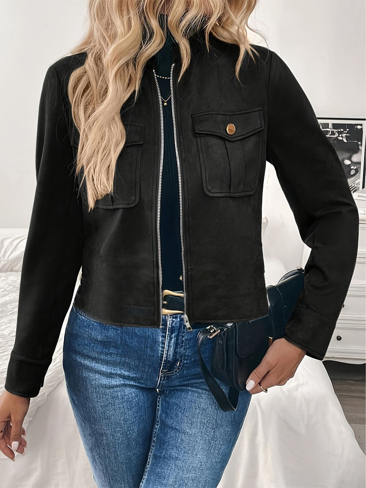 Veste courte pour femmes avec poches à rabat et fermeture éclair