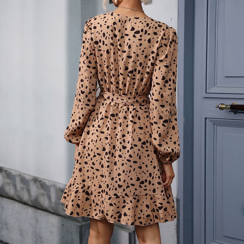 Robe portefeuille en chiffon pour femmes avec imprimé animal, décolleté en V et jupe à volants Echoarchiv