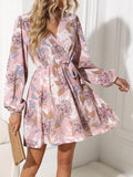 Robe Mini-Fleurie à Enveloppement pour Femmes avec Décolleté en V, Ceinture à Nouer et Manches Ballon Longues Echoarchiv