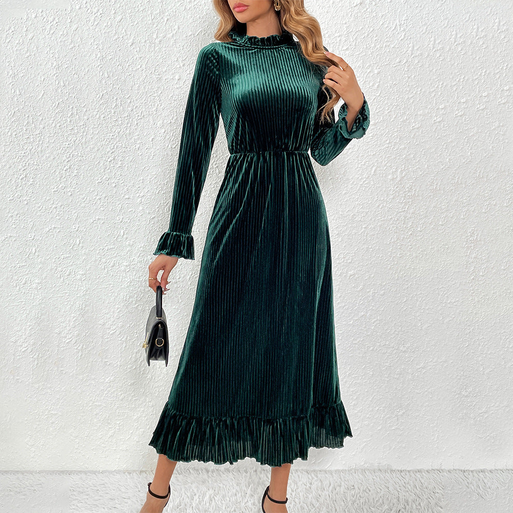 Robe midi en velours plissé avec col montant, taille froncée et ourlet volant