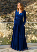 Robe maxi portefeuille élégante en velours pour femmes avec décolleté en V, ceinture à la taille et poches latérales Echo Archiv