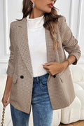 Blazer oversize à carreaux pour femmes avec poches passepoilées et épaules légèrement rembourrées