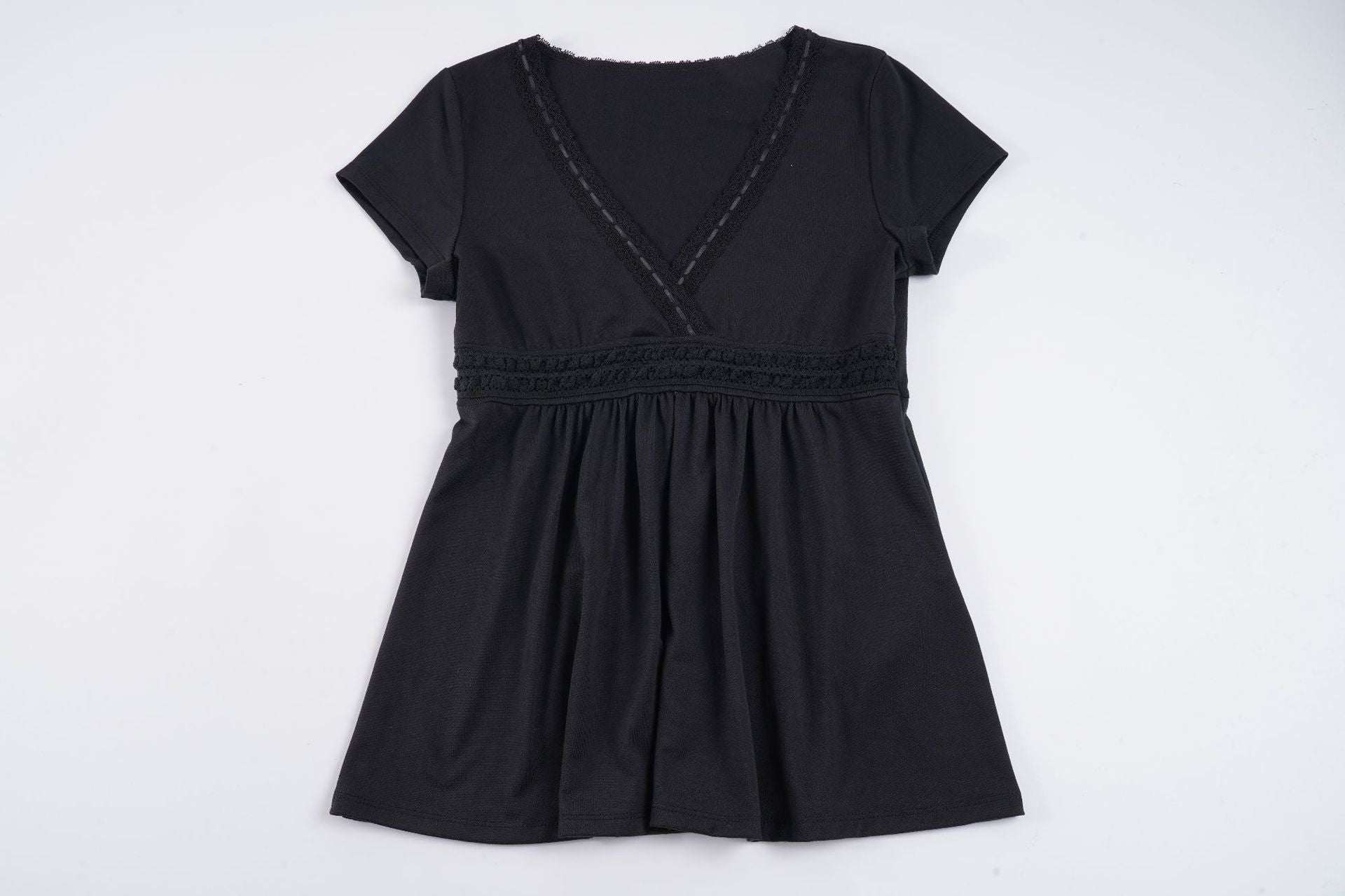 Robe d'été décontractée pour femmes avec décolleté en V et ornements en dentelle R&B