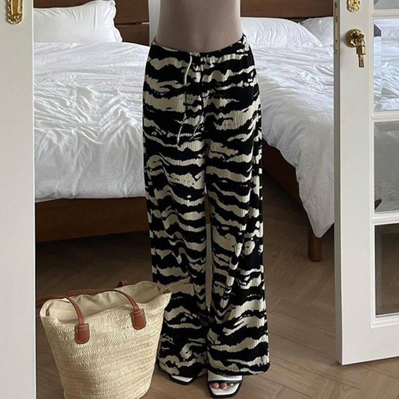 Pantalon plissé large pour femmes avec motif zèbre, cordon élastique et sensation de jersey fluide Echo Archiv