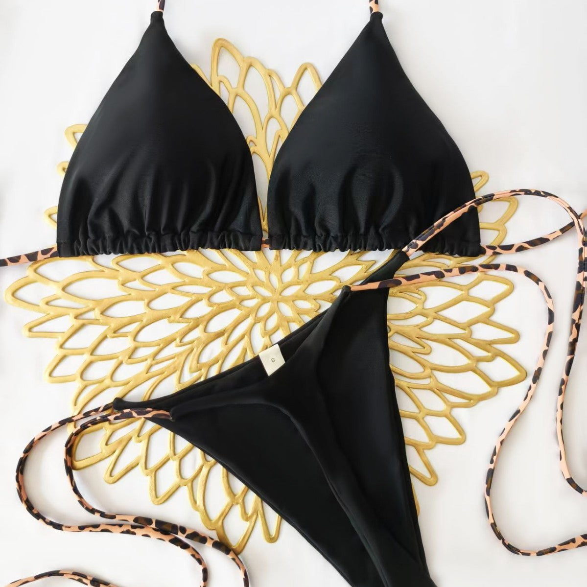 Bikini triangle pour femmes avec détail floral Echo Archiv
