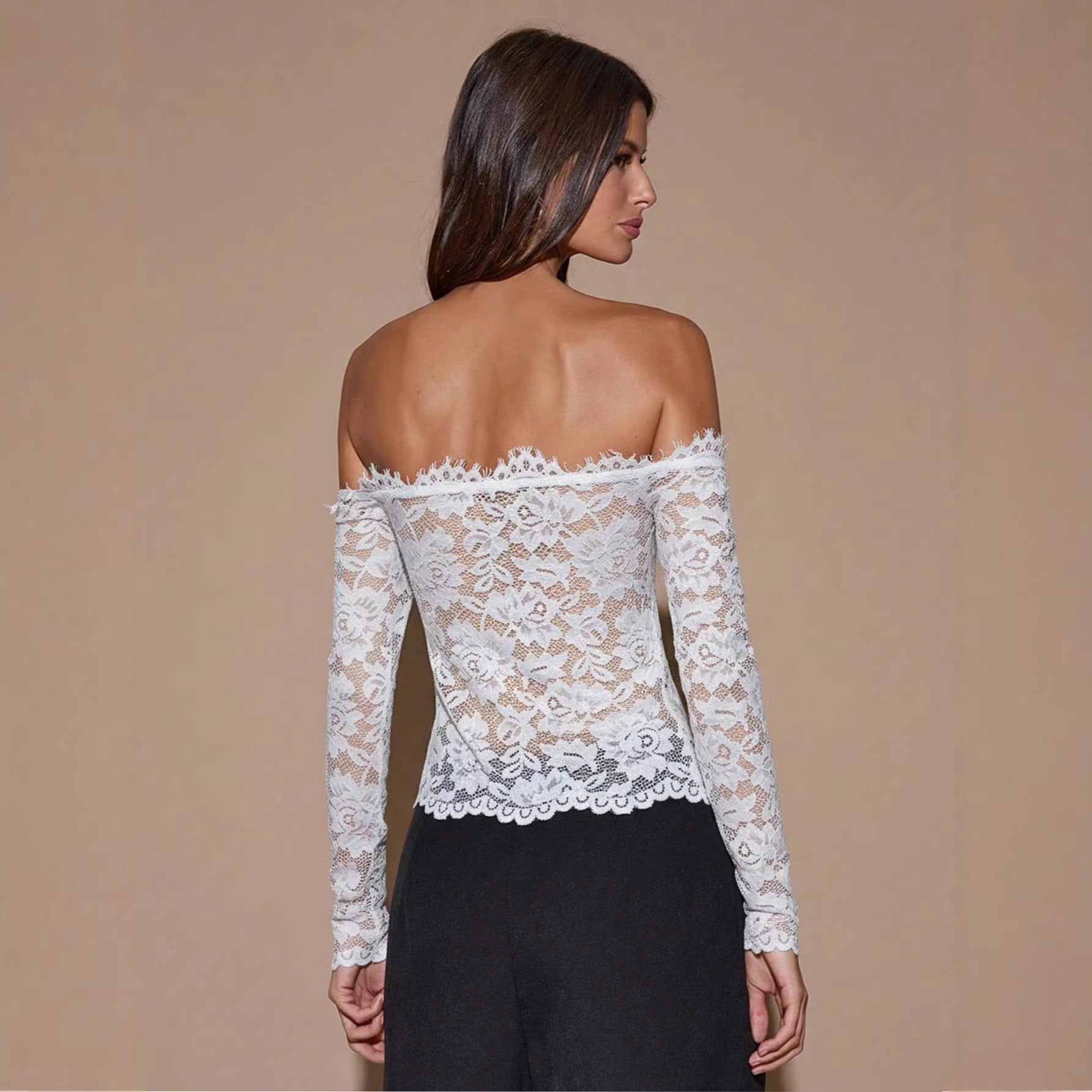 Top en dentelle semi-transparent sans épaules pour femmes avec décolleté Carmen, fronces au niveau du bustier et manches longues R&B
