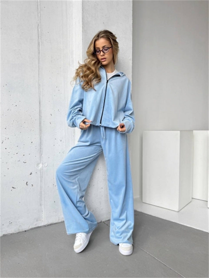 Ensemble de survêtement en velours doux pour femmes avec capuche, fermeture éclair et jambes larges Echo Archiv